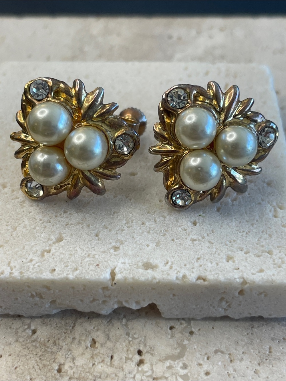 Vintage Gold Pearl & Crystal Cluster Stud Earrings - Cream Pearls